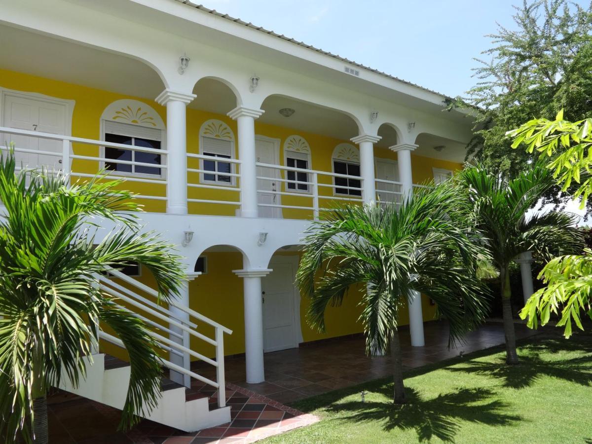 Casa Amarilla Et Restaurant *